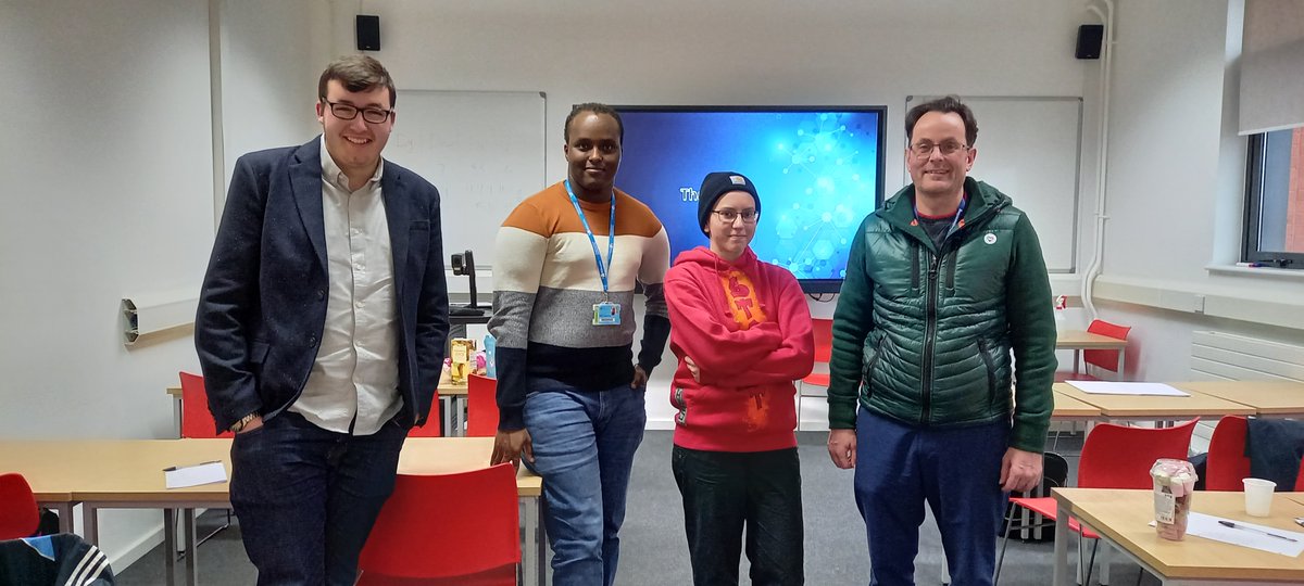 PhysicsWolves's tweet photo. Thank you to @dylanjw162 for an amazing talk and congratulations to @DavidBryceland4 for winning the !ScienceQuiz! I was really good, enjoyable evening 😊 https://t.co/GiAZIU7vqh