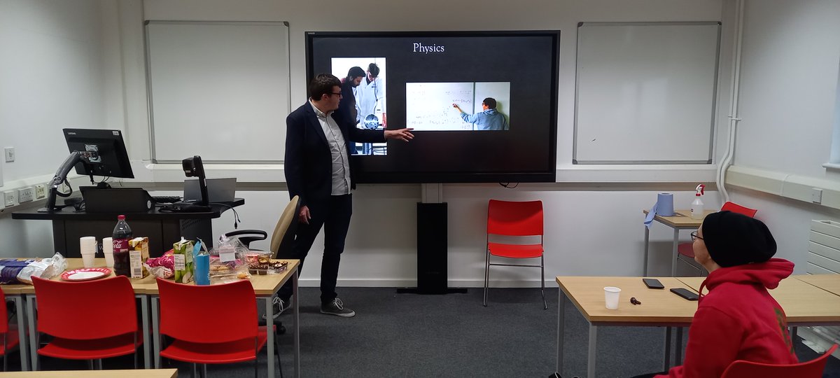 PhysicsWolves's tweet photo. Thank you to @dylanjw162 for an amazing talk and congratulations to @DavidBryceland4 for winning the !ScienceQuiz! I was really good, enjoyable evening 😊 https://t.co/GiAZIU7vqh
