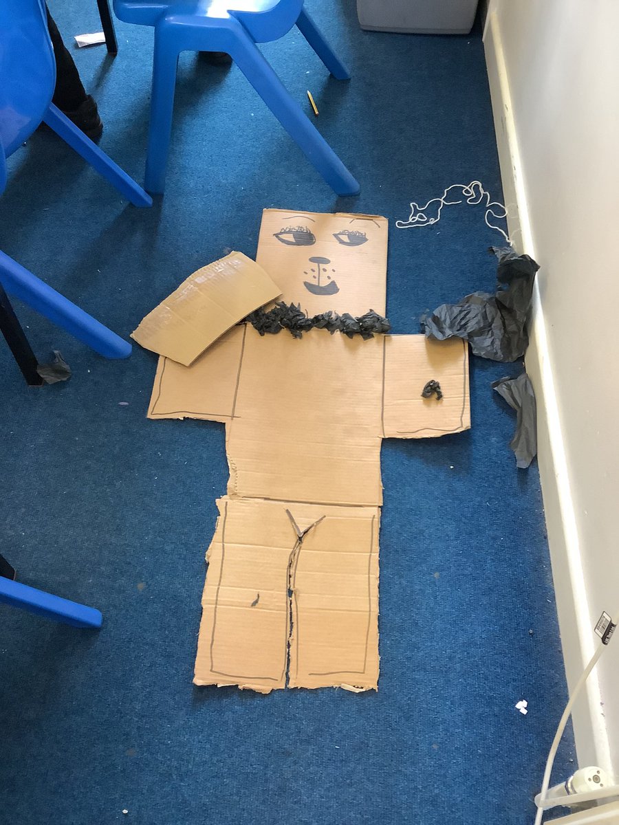 MrsMalcolmStAug's tweet photo. Martian creatures everywhere! My classroom is in chaos π₯π #staugscience @MrsOBrienStAug https://t.co/MBGUjiJnPW