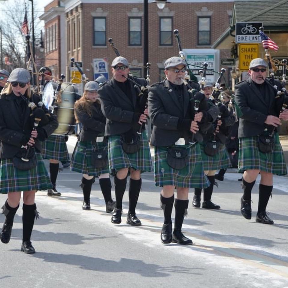 SocialSidekick2's tweet photo. Happy St. Patrick’s Day! 🍀🌈We were thrilled to get the opportunity to design a parade float for our client @downtown_woodbridge. It hit the streets during last Sunday’s 48th Annual St. Patrick’s Day Parade! #stpatricksday #woodbridgenj https://t.co/ViIqPdly0T