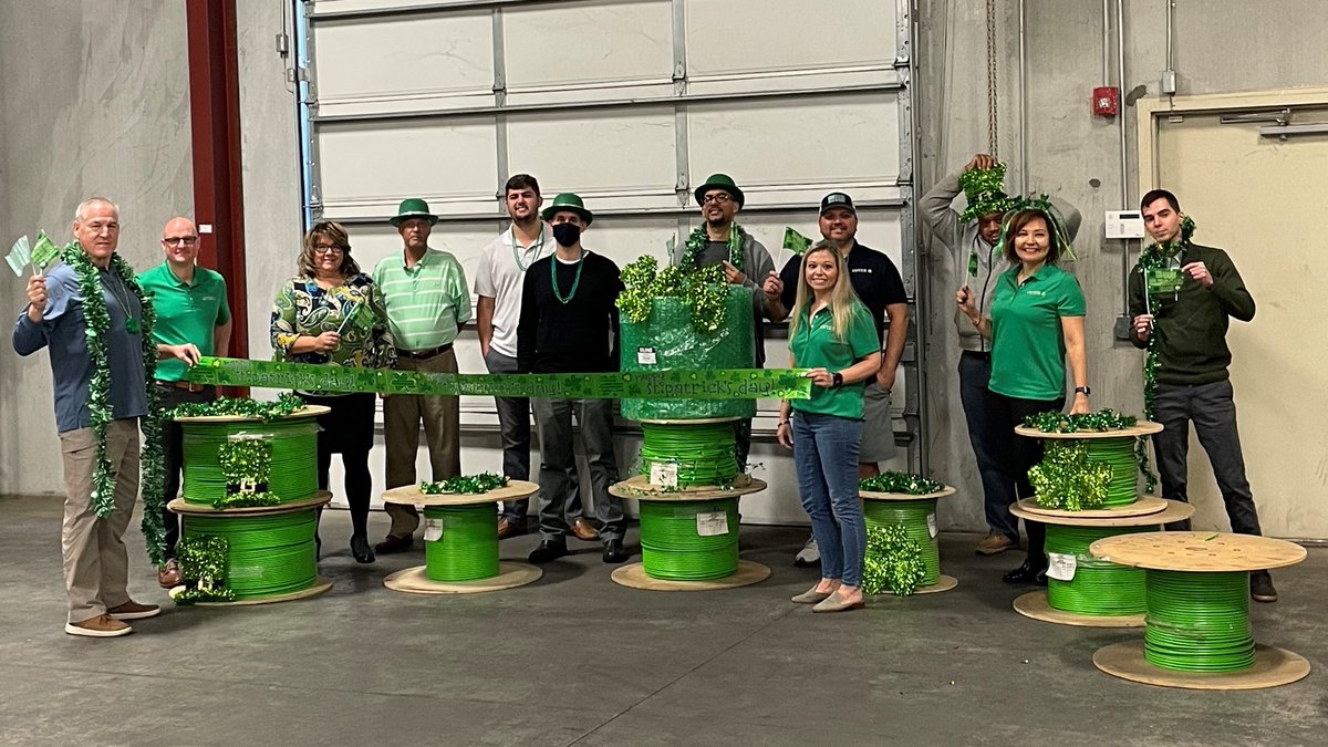 Happy #StPatricksDay🍀from all of us at LUTZE Inc! 
#funatwork  💚...