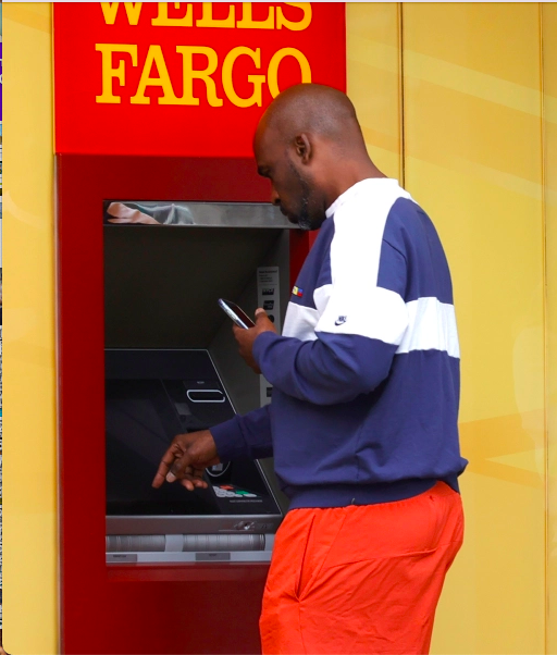 RattlerNationFL's tweet photo. Bloomberg study reveals Wells Fargo rejects almost half of it's Black applicants seeking to refinance. It's time for #FAMU and other #HBCUs to reevaluate its banking relationship with the bank
https://t.co/YbkAZZWFz4
#WellsFargo | #FAMUly | #mortgage | #discrimination | #HBCU https://t.co/CzhSlaLL5r
