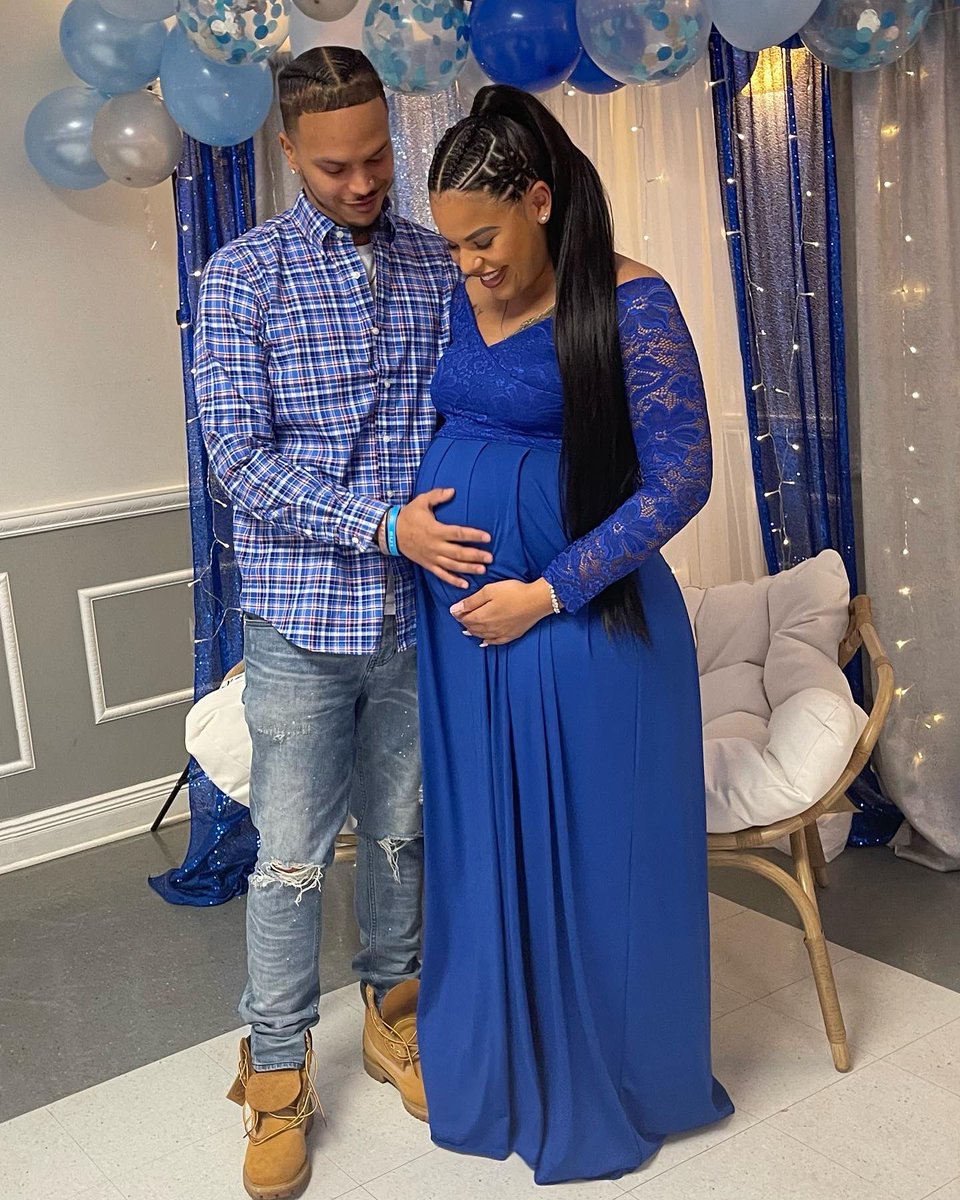 mixedbrittbabe's tweet photo. 30 days until my due date 😭💙🎉 can’t wait to meet baby boy! https://t.co/xPLLLzX3SS