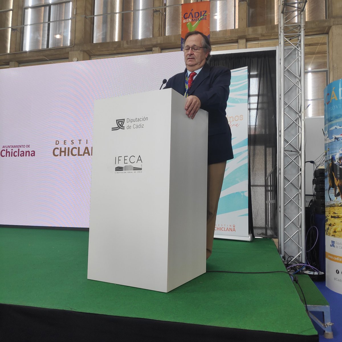 CadizBienMeSabe's tweet photo. ¿Conoces los langostinos de #chiclana? Juan Manuel García, de @Ctaqua_CT nos desvela que tienen una características organolépticas únicas, que le hacen distinguirse del resto. Además de un tamaño pequeño en su edad madura, pero apto para su consumo.
@CadizBienMeSabe
#CBMS2020 https://t.co/fGYW6IOyat