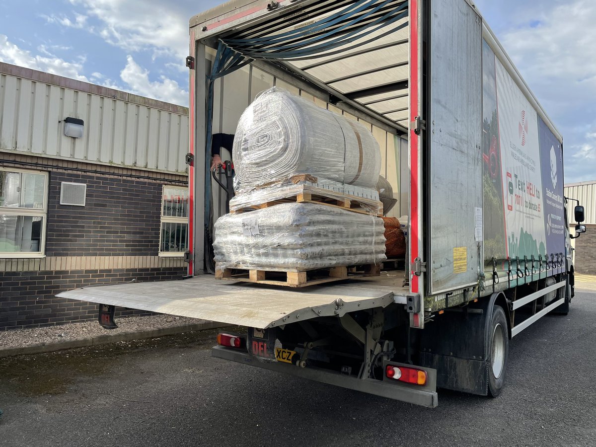 JudeWardBio's tweet photo. A big delivery of #greenroof materials arrived at our @EnvAgencyMids #shrewsbury office today as part of a #sustainability project! 🌱 https://t.co/24zjxGGpd6