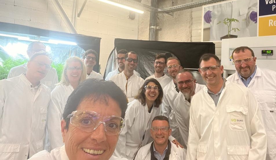 Innovating and co-creating with our clients, to serve the environmental transition of their territories. I just watched it live in #Narbonne with teams of  #BioResourceLab <a href="/suez/">SUEZ</a>'s international #research center dedicated to organic #waste recovery into energy, compost, fertilizer