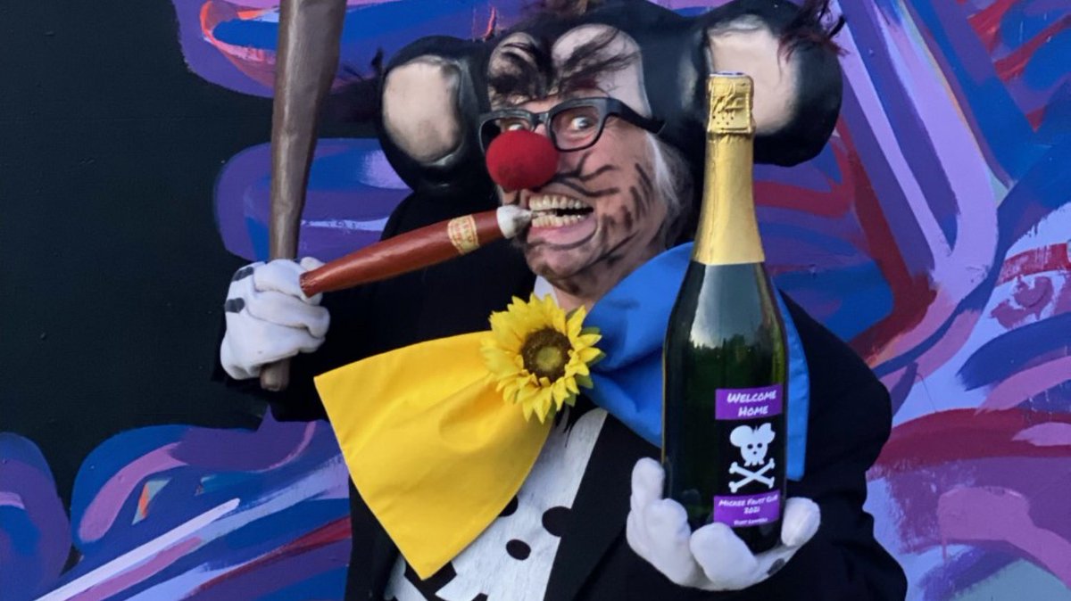 Opening night!!
Tix: mickeefaust.com/sp22
Tonight at 8pm <a href="/RailRoadSquare/">Railroad Square Art District</a>
There'll be laughs, and groans, and silly songs-- AND you might win this bottle of pandemic-vintage bubbly we are raffling off. What else do you want??