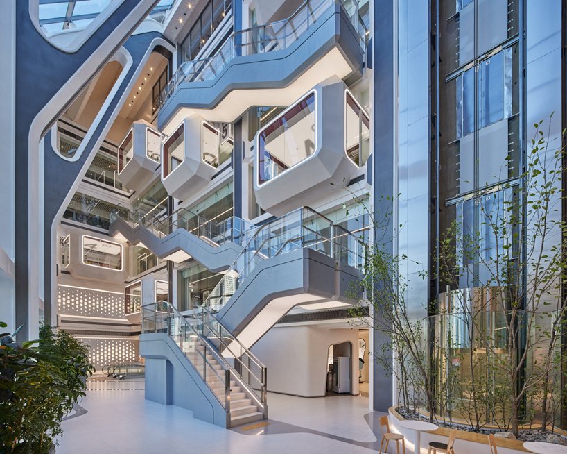 designboom's tweet photo. K-pop headquarters by @UNStudio_Arch take shape as an 'urban speaker' in seoul
https://t.co/CbbBpoOn9K https://t.co/haUKisVNme