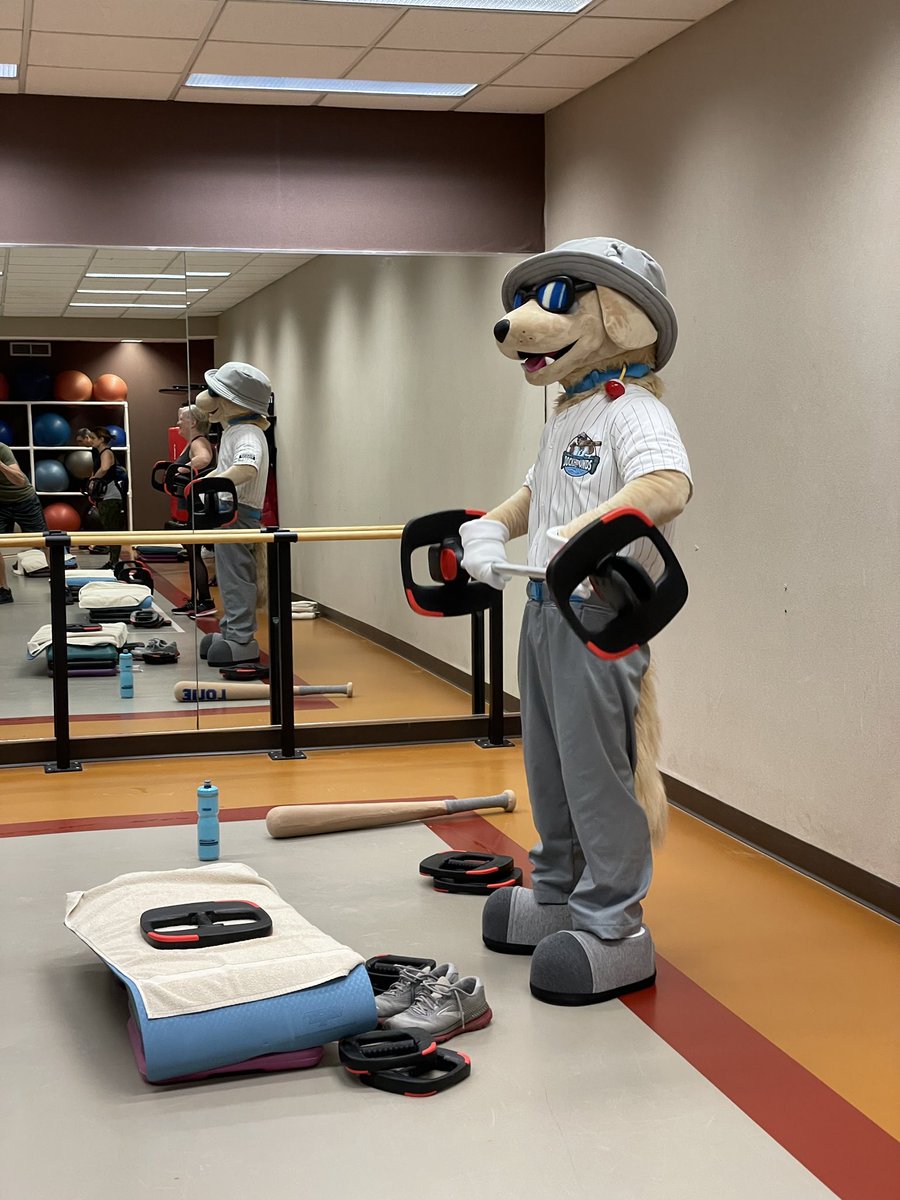 DockHounds's tweet photo. Louie has been #readytorally ever since stopping into the Waukesha Athletic Club 💪
The season is almost upon us 🐶 Who else is ready to RALLY?!
#LakeCountry #DockHounds https://t.co/G1iE90q9BA
