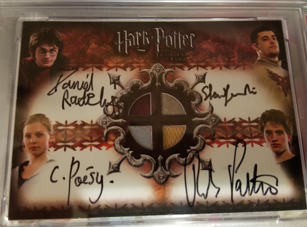 cardboredflexer's tweet photo. Been almost a year. Added a lot since the last tweet. let's start off slow #NonSportCards #HarryPotter #DanielRadcliffe #RobertPattinson https://t.co/7Bq2PXGdkC