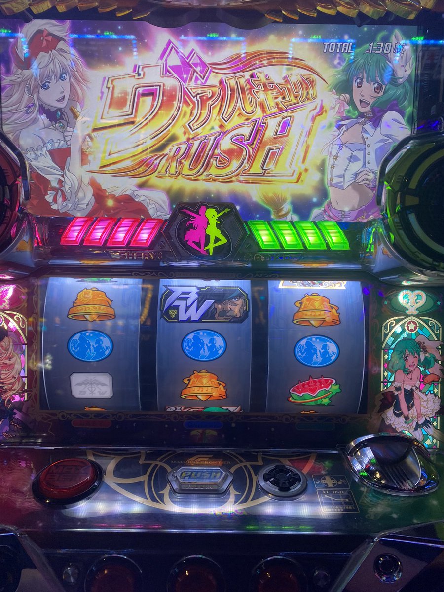 misasagi_0223's tweet photo. マクロス3卒業式 https://t.co/6pax7JSgLo
