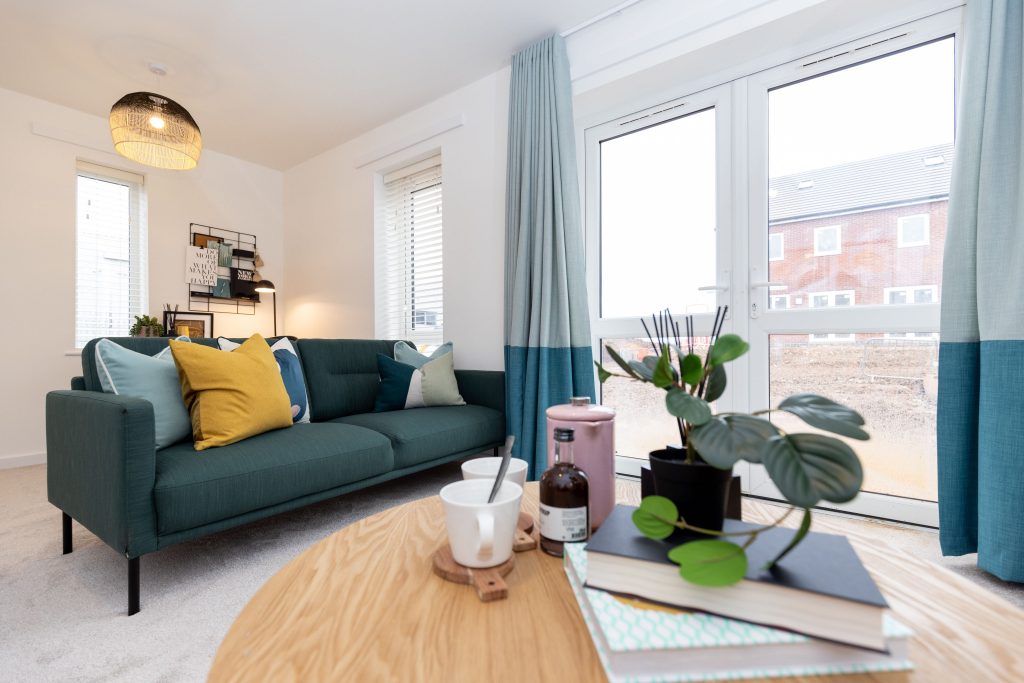 Onward_Living's tweet photo. Happy #StPatricksDay 🍀

We've rounded up some of our favourite green interiors in honour of Paddy's Day. 💚

Take a look 👉https://t.co/GRrHFIWMFv https://t.co/LkWWQcpuWP