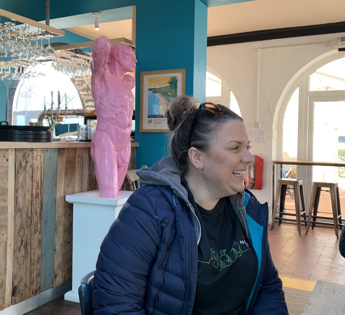 Beautiful morning for netwalking in Goodrington.  Thank you <a href="/womenintorbay/">Women In Torbay & Totnes</a> @BoyceHatton for organising and to Cantina for the delicious breakfast. Can you see what @insuringdevon was laughing about! 🤣🤣