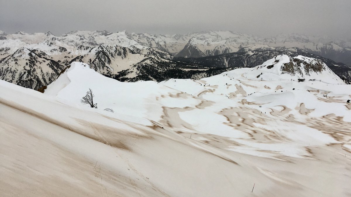 Naua / nova / nueva ENTRADA BLOG 👉 
Primauera damb povàs deth Sahara / Primavera amb pols del Sahara / Primavera con polvo del Sahara
👉 lauegi.report/blog/cat/67258…
<a href="/conselharan/">Conselh Generau d'Aran</a> <a href="/pompiers_aran/">Pompièrs Emergéncies</a> <a href="/baqueira_beret/">Baqueira Beret</a>  #weareskiing #pieps #avalancheawareness #infoacna #agentsmieiambient