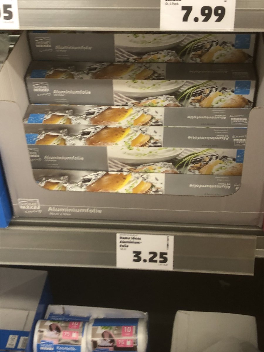 QueenMandjago's tweet photo. In dem einen #Supermarkt gibts keine #AluFolie mehr und der nächste will ein #Vermögen dafür haben 🤷🏼‍♀️#Hassland nur noch bekloppt !B https://t.co/b9SvSaa8mv