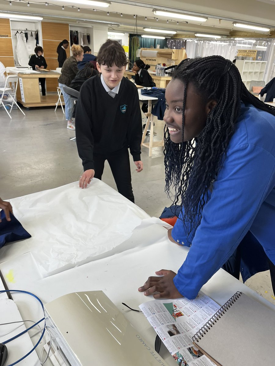 ArtsCampus's tweet photo. Day two in the warehouse. Social justice fashion project, upcycling clothing making a statement. @RiversideCampus @BowArts #y8create https://t.co/kbPqijEdnI