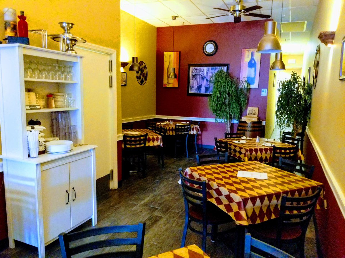 PastaNJ's tweet photo. (908) 486-7466 #PastaNJ Linden NJ. 1111 W. St Georges Ave near Clark, Cranford and Rahway Borders. Off Garden State Parkway exit 136. Plenty of Free Parking in our Lot! We Deliver in Linden & some areas of nearby Cranford, Rahway and Clark! https://t.co/MnVZgaSdMS https://t.co/MpFW8c8Qns