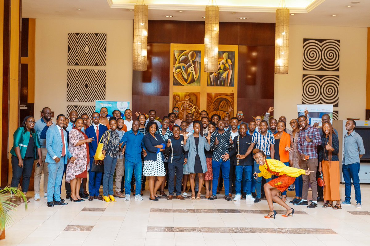 AmandaNamayi's tweet photo. Aaaaaaand we’re done! 🥳🥳🥳
The Rwandan #Youth4Ag are amazing and then some! 🇷🇼
I’ve learnt a whole lot.
🌱#Agriculture #YEDF #GoGettazAfrica
@GoGettazAfrica @TheAGRF @AGRAAlliance https://t.co/Q1FshOS0iD