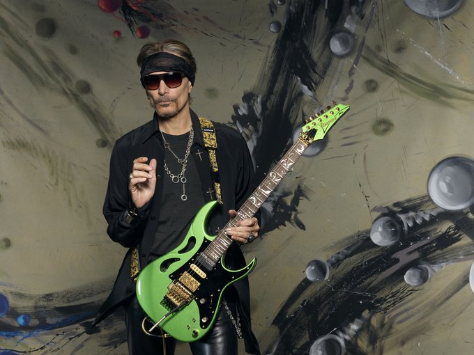 FOD_FkKVcAo8XkM?format=jpg&name=small