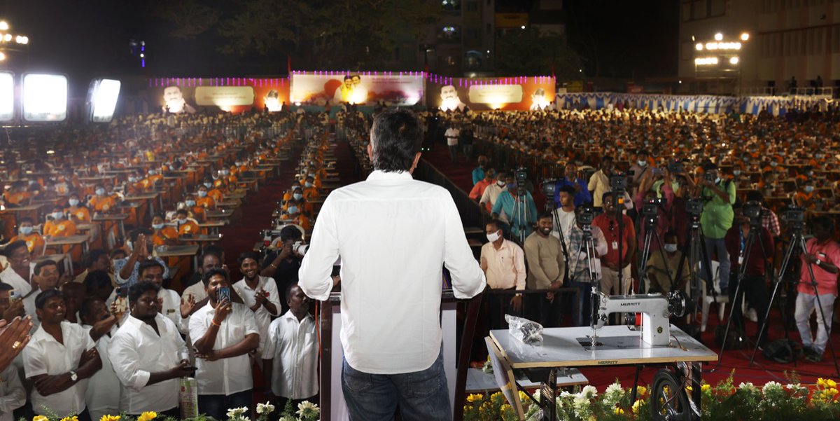 Udhaystalin's tweet photo. மகளிருக்கான பொருளாதார சுதந்திரத்தை உறுதிப்படுத்திட ‘அன்னை தயாளு அம்மாள் தொண்டு நிறுவன’த்தில் தையல் பயிற்சி பெற்ற துறைமுகம் தொகுதியைச் சேர்ந்த 463 மகளிருக்கு சான்றிதழ் &amp; தையல் இயந்திரங்களை முதலமைச்சர் அவர்களின் பிறந்தநாளை முன்னிட்டு இன்று வழங்கினோம். @PKSekarbabu @Dayanidhi_Maran https://t.co/ZlZrKiQfpw