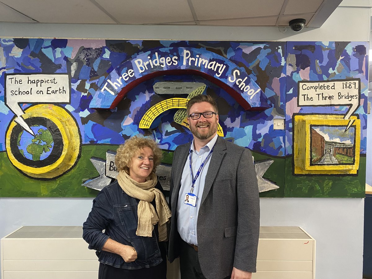 EducAidSL's tweet image. Delighted to be starting the relationship between @EducAidSL &amp;amp; @ThreeBridgesSch Thanks for a warm welcome &amp;amp; many happy encounters with staff &amp;amp; students #TogetherWeCan #CollaborationForSuccess #EducationIsTheAnswer