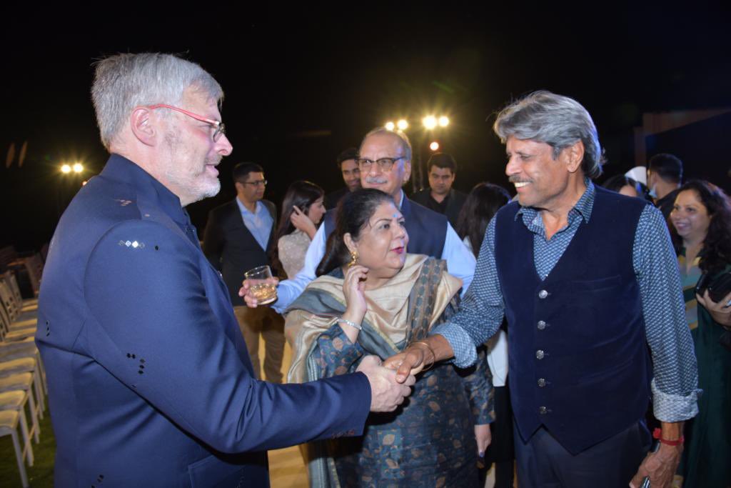NaorGilon's tweet photo. When an honor to meet in person a #cricket🏏 legend @therealkapildev https://t.co/hjcazZux40