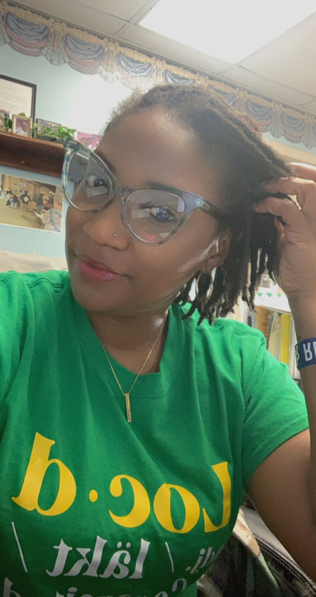 MzEiGhT8_2u's tweet photo. Michelle, you control your narrative ☘️
#StPatricksDay #SelfCheck #LocJourney #accountability #ItsMeForMe🥰 https://t.co/9WgJReesYs
