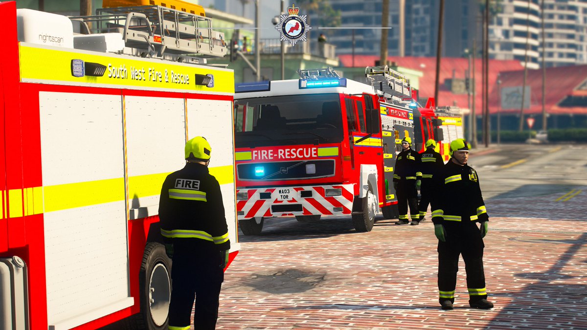 DRP_1101's tweet photo. Yesterday's shift we received reports of an automatic fire alarm inside a holiday home, a total of 3 appliances and 1 aerial were at the scene with a total of 10 firefighters. The fire was confirmed on the 2nd floor and was extinguished within half an hour of arriving on scene. https://t.co/r7J2vhbXQq