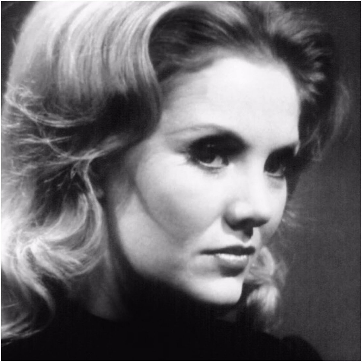 OLTLMemories's tweet photo. #OnThisDay in 1971, Erika Slezak assumed the role of Victoria Lord. Erika would play the role for 41 years on ABC and 1 season of the online version in 2013 #OneLifetoLive #OLTL https://t.co/1eu6ZJzJGY