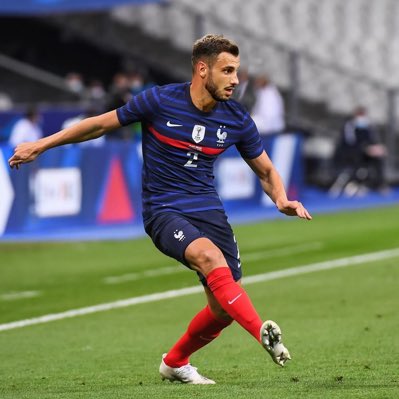 Avec <a href="/123PareBrise/">123 Pare-Brise</a> on vous régale !!!

Pour fêter la convocation de <a href="/Djoninho25/">Jonathan Clauss</a> en <a href="/equipedefrance/">Equipe de France ⭐⭐</a> on vous fait gagner son maillot EDF ! 🇨🇵

Pour participer, c'est simple comme la distribution de caviars par Djoninho:

RT + FOLLOW <a href="/123PareBrise/">123 Pare-Brise</a>

TAS LE 29/03 20h !🍀 #ClaussEnEDF
