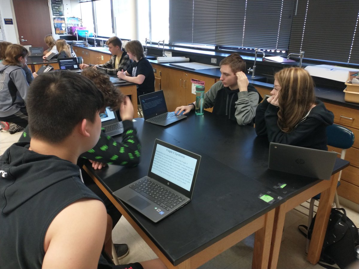 MrsDowMHS's tweet photo. Small group presentations in Biology class today! We love learning from each other 🙂🧬🔬 https://t.co/VWfv40ie13