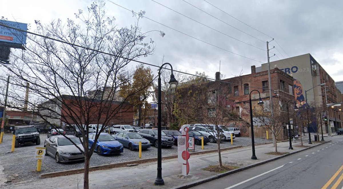During its decade open on Auburn Avenue, B.B. Beamon’s Restaurant became the spot where everyone from Martin Luther King Jr. to Aretha Franklin met and ate atlanta.eater.com/2022/3/17/2298…