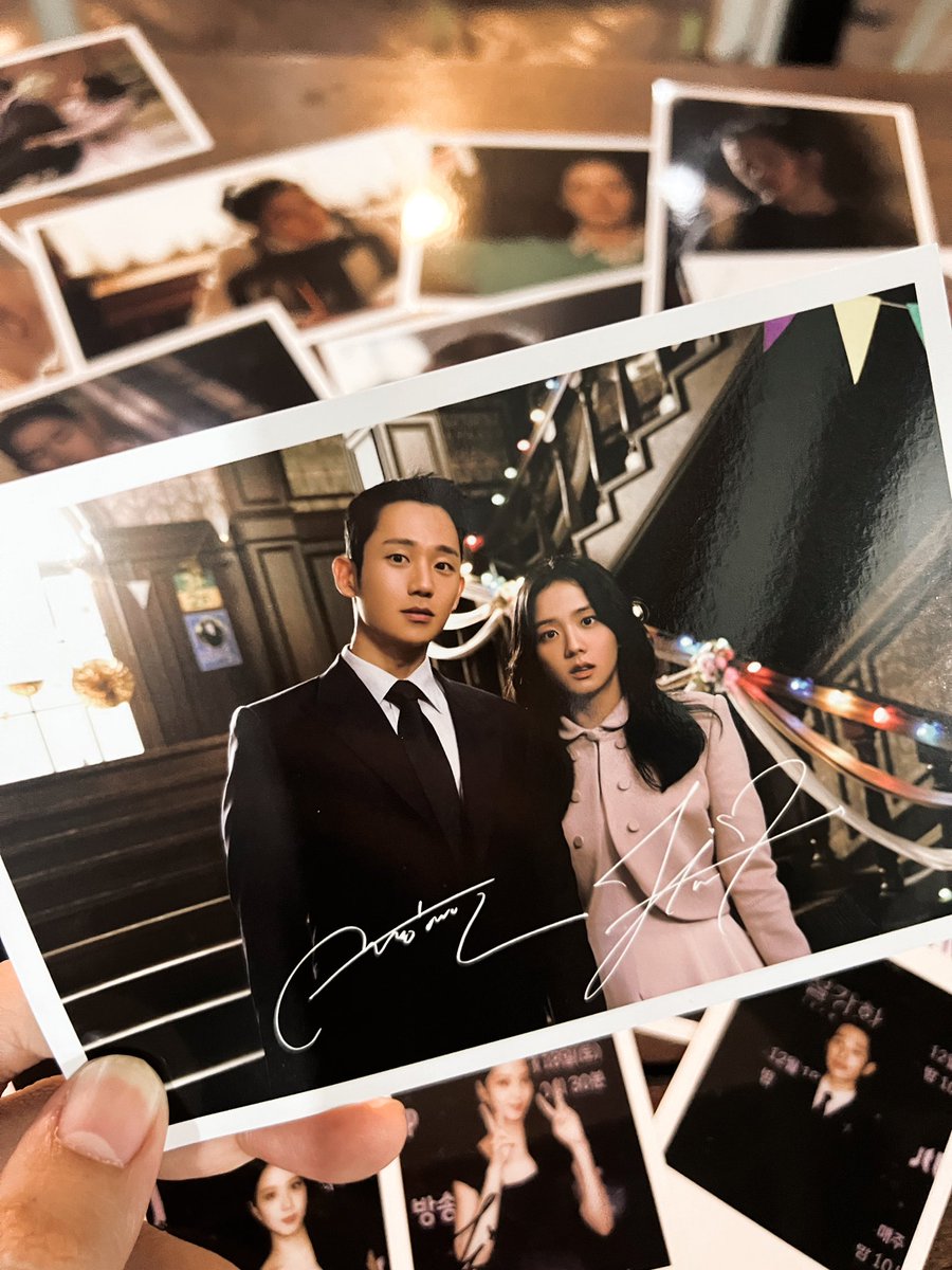 herstoryRS's tweet photo. SNOWDROP OST HAS FINALLY ARRIVED! 😍🤍❄️ It's soooo puhretty! I  had to include my dove necklace and paperplane bracelet cause it fits the aesthetics! 

BLURAY NEXT! Let's claim it! #SnowdropOST #SNOWDROP #JISOO #JUNGHAEIN https://t.co/r7g67d7R7p