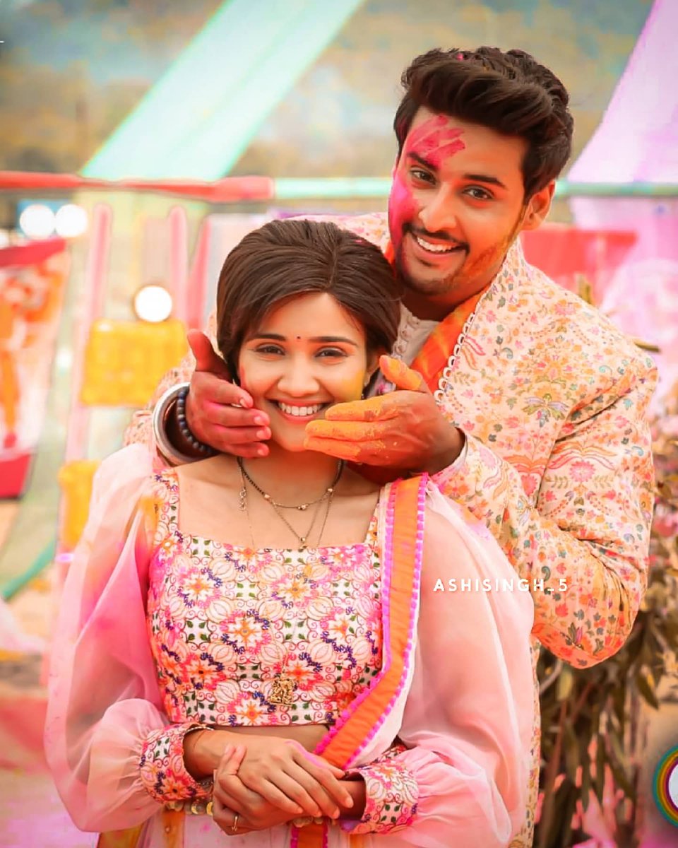 5_ashisingh's tweet photo. Omg😻🔥this adorable pics 😻❤
Super excited for #meetaurmeetkiholi #meetonzee 💃🔥
@Ashisinghh @ohshagunpandey https://t.co/tlm3blEEVC