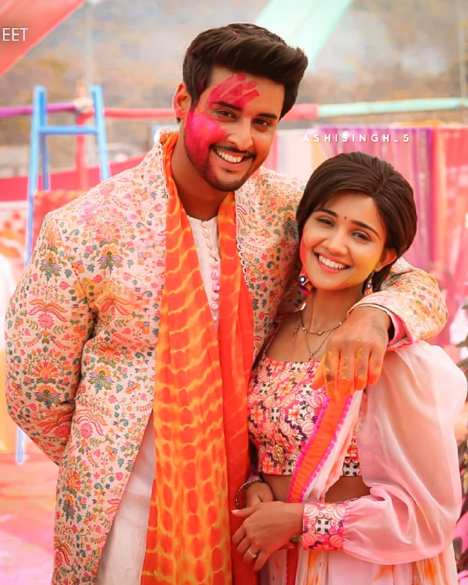 5_ashisingh's tweet photo. Omg😻🔥this adorable pics 😻❤
Super excited for #meetaurmeetkiholi #meetonzee 💃🔥
@Ashisinghh @ohshagunpandey https://t.co/tlm3blEEVC