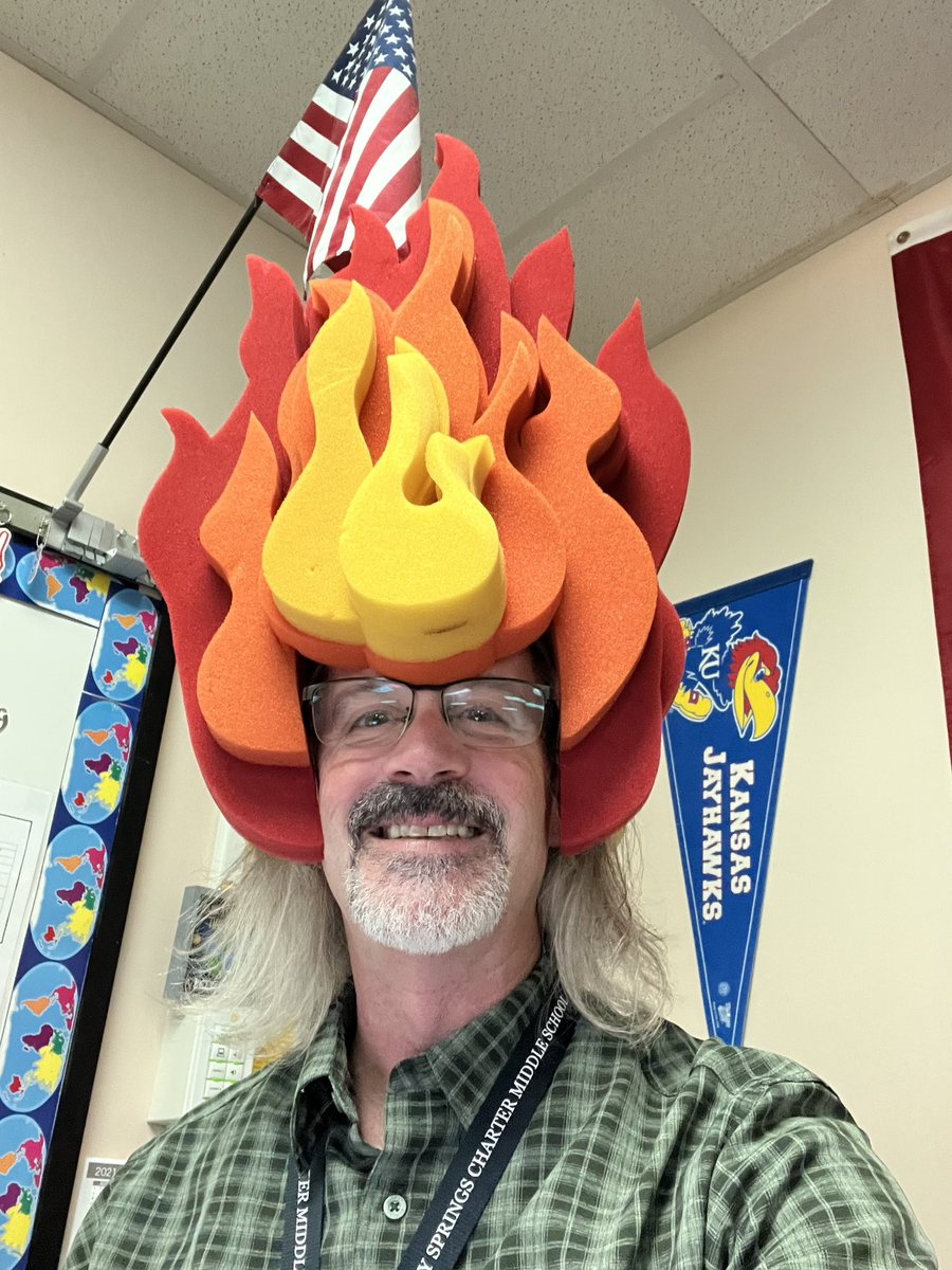 On  fire for St. Patrick’s Day!! <a href="/SSCMSStallions/">SSCMS</a> <a href="/teachbetterteam/">Teach Better Team</a> #StPatricksDay