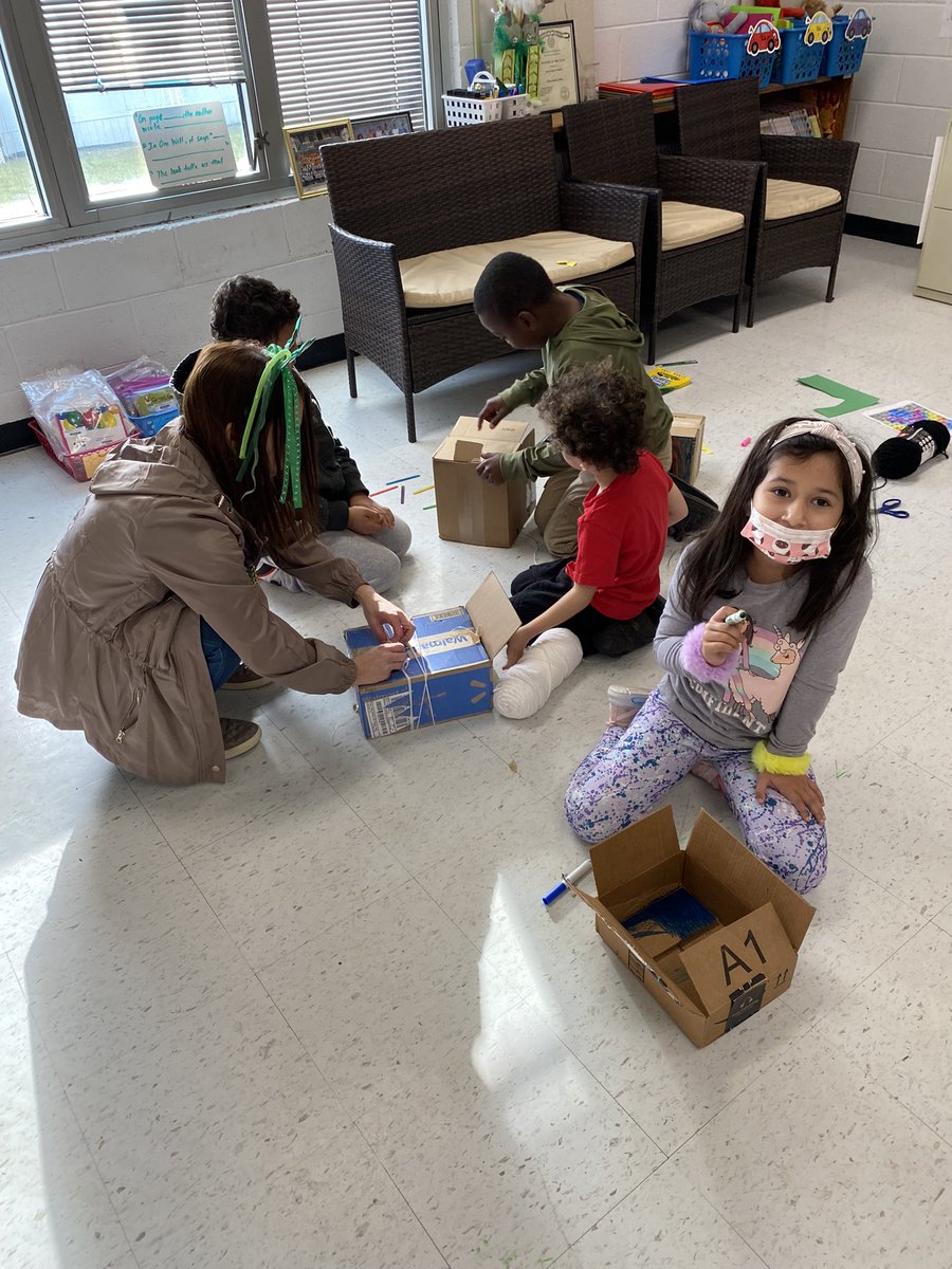 WBESbears's tweet image. Last day of #SpringIntersession today with #StPatricksDay activities!  47 students present today!! @ORSchools @FriendsofORS @teachertish