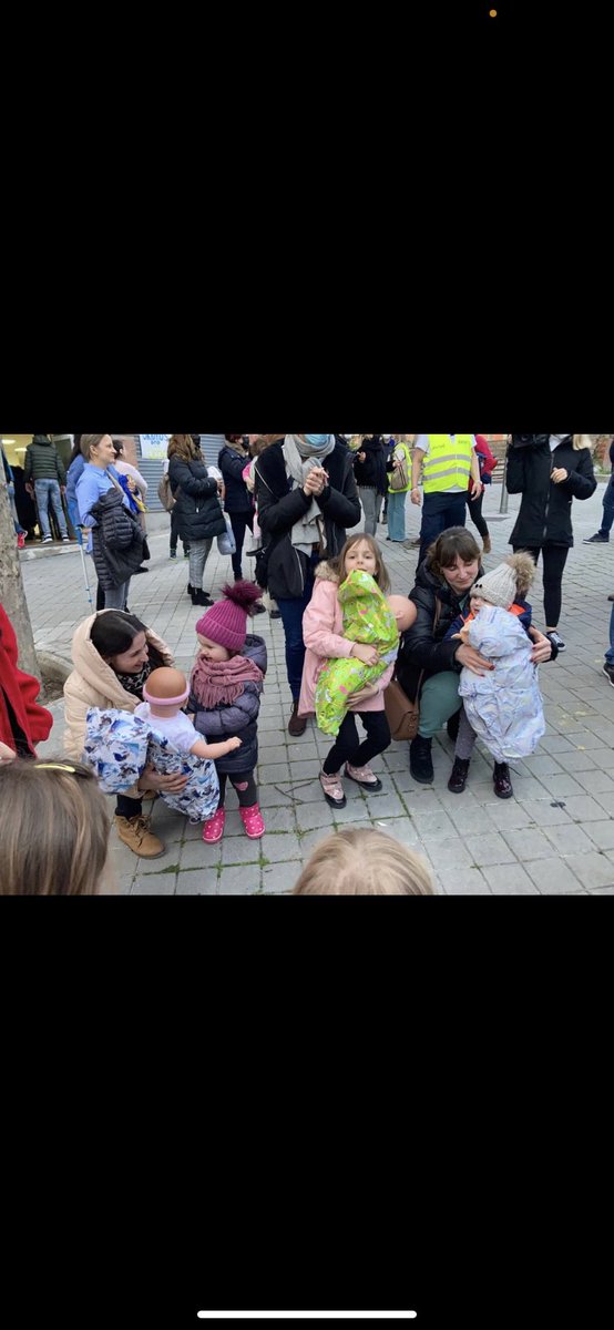 Imágenes que llegan al corazón de cualquiera. Colaboremos entre todos para ayudar a más familias y niños. Juntos se puede!