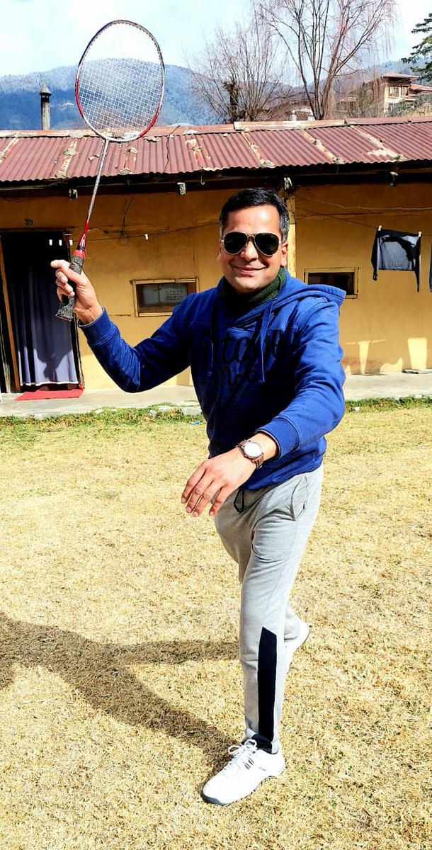 RupeshTrips's tweet photo. Play mode on for a click and decided to sit back as a spectator #photoshoot #lockdownvibes https://t.co/fbJqhoOTdG