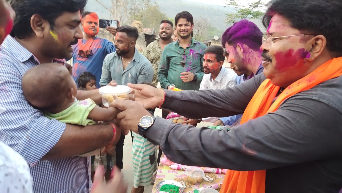 Dharmendra Prasad BJP (मोदी का परिवार) tweet media