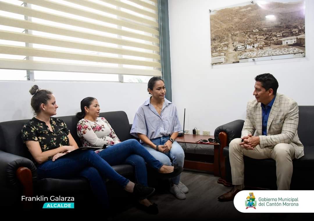 Las integrantes del colectivo Naakam Nua, organizadoras del evento ciclístico “Para Ti Mujer” realizaron una visita al alcalde Franklin Galarza, para hacerle un agradecimiento público por el apoyo y respaldo brindado para que la mencionada ciclo ruta haya sido un éxito.