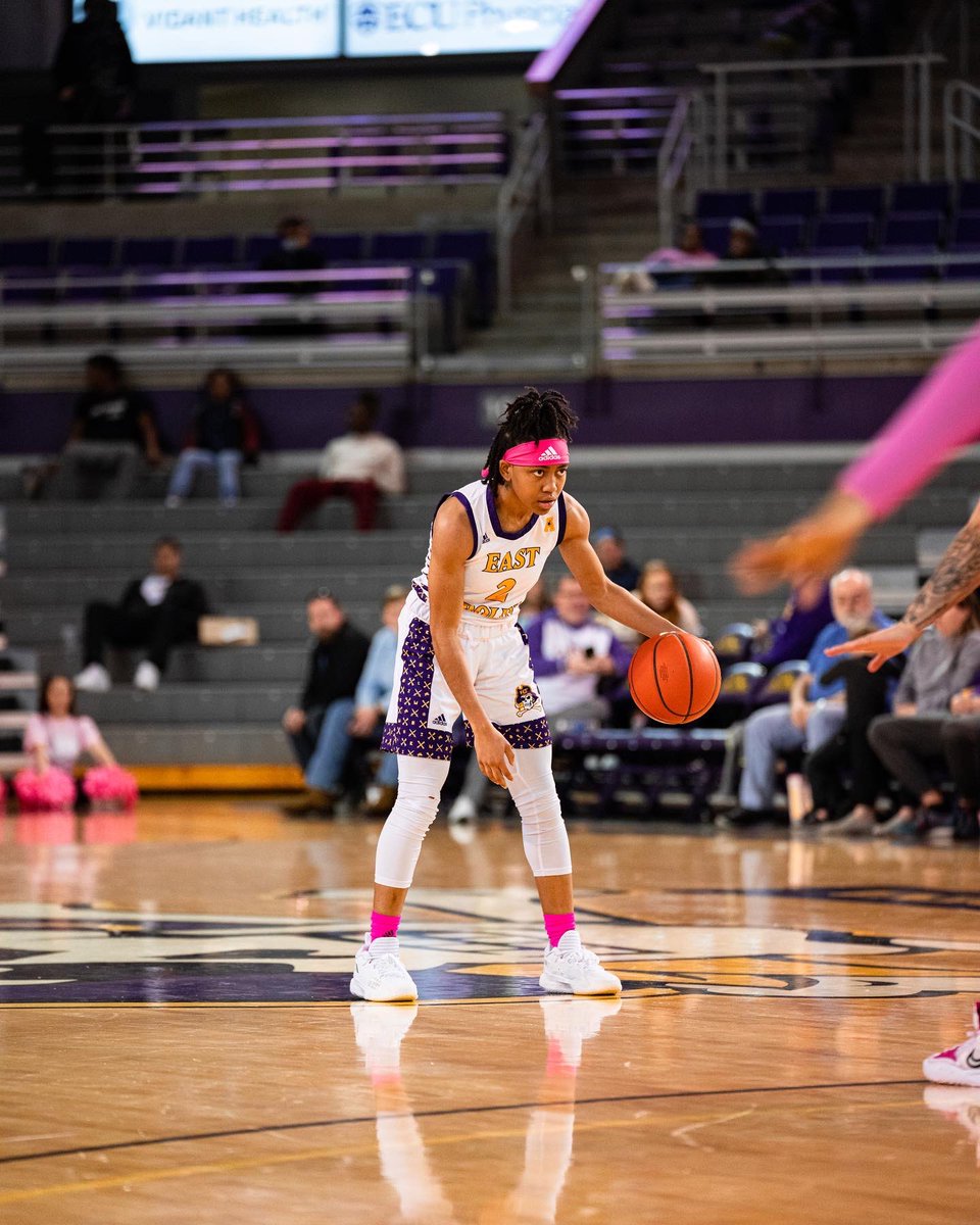 ECUWBB's tweet image. Happy Birthday Paige!!🎉🥳🎈