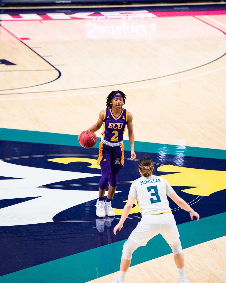 ECUWBB's tweet image. Happy Birthday Paige!!🎉🥳🎈