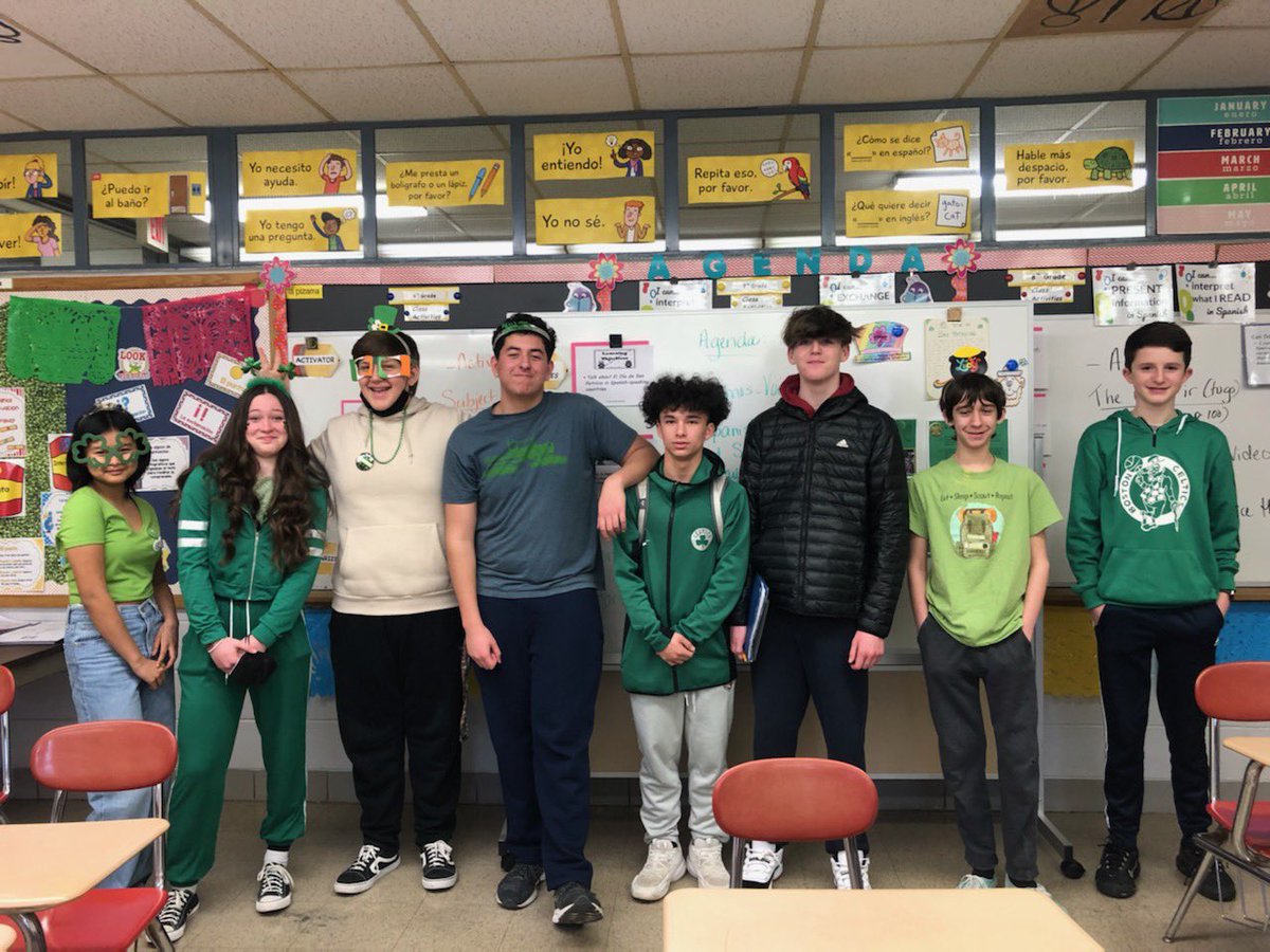 TyngsMiddle's tweet image. Learning about St Patrick’s day in Senora’s class #tpsprepares