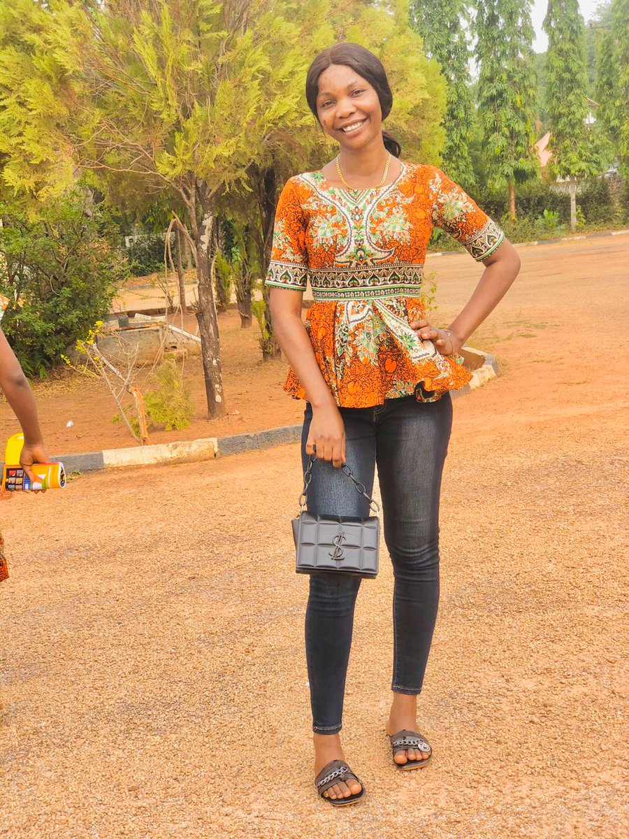 Day 6
Ankara day ❤️ ❤️
 Graduate in a bit ✍️✍️