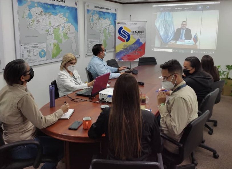 senafim_gob's tweet photo. Formando y capacitando profesionales al servicio de la Patria. 

@CofaeV 
@WilliamSerantes 
@VeEcomineria https://t.co/Ley2y0XwI4