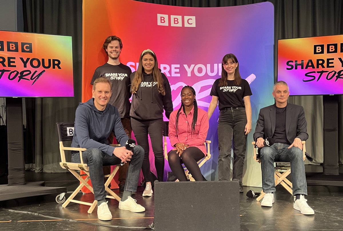 catherinetv11's tweet photo. Fantastic day in @sheffield on the SYS Schools tour, celebrating 100 years of BBC 🎬 Thank you to Tim Davie and Dan Walker for sharing their stories and Shanequa Paris for hosting👏@BBCYoungReport @bbcbitesize #bbc #bbc100 #shareyourstory https://t.co/gkAJbOkI9u
