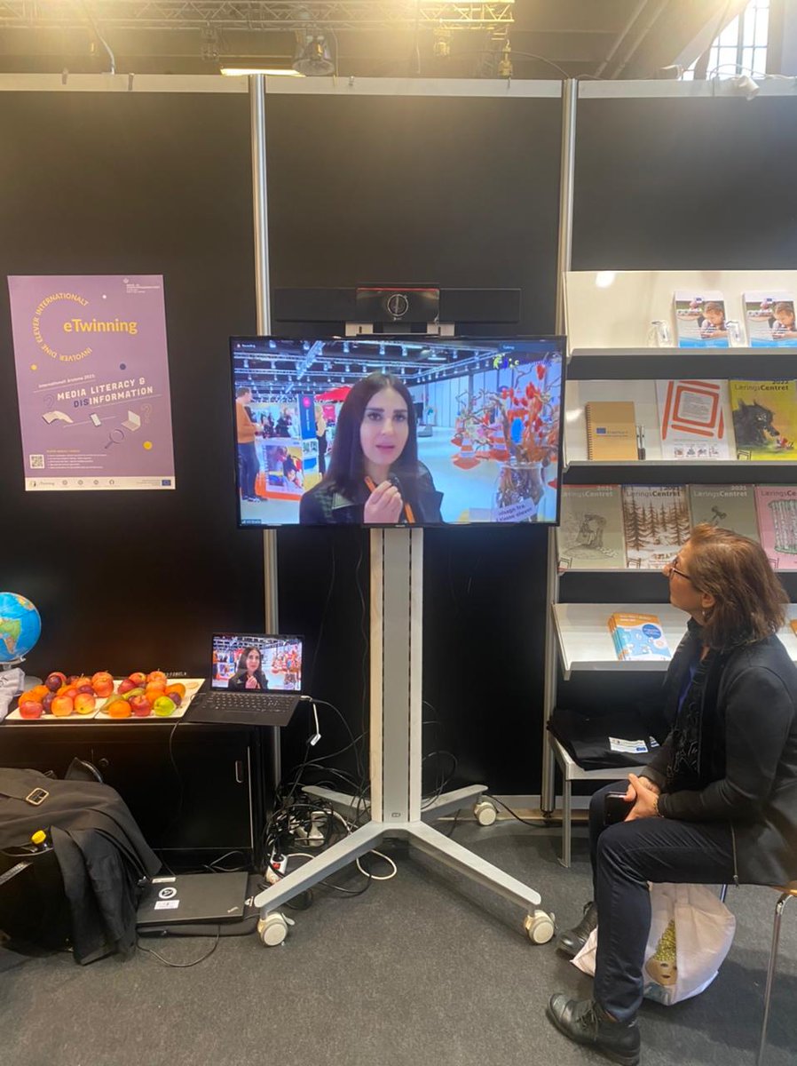 ShhadehMaha's tweet photo. eTwining goes Hybrid Conference
Live streaming Presentation
@etwinningplus
#eTwHybrid
#eTwinningDK @hawraaghandour @ahmadsidani91 @Carolineghos https://t.co/1nyJq9B1Kt