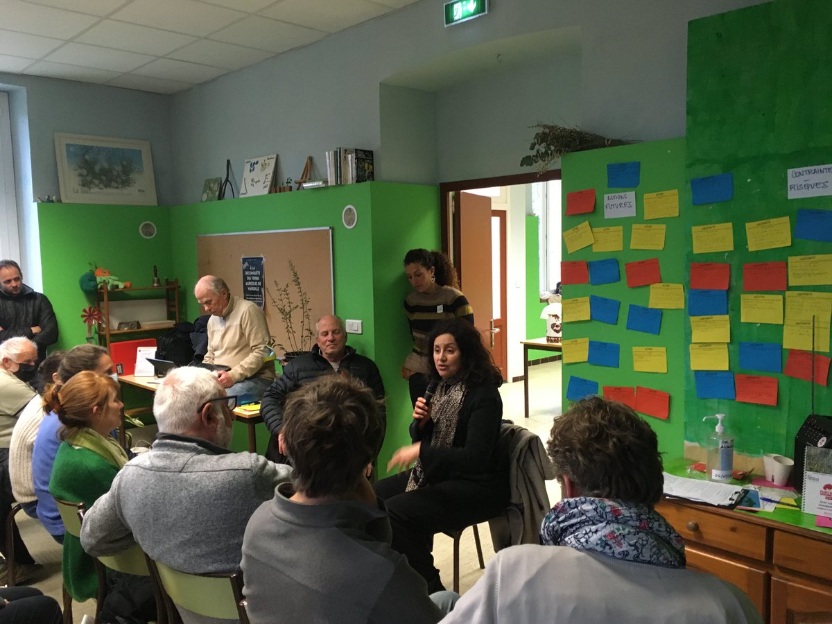 aicha_sif's tweet photo. Forum citoyen sur la reconquête des terres agricoles de 
@marseille. Les outils de lutte contre la réduction des terres sont-ils efficaces ? Riches débats sur les #PLUI, #ZAP, #PAEN.J'ai réaffirmé la volonté de la ville et de @AMPMetropole de préserver nos terres nourricières. https://t.co/x4jsueVsmY