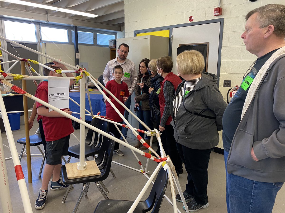 PCSDSTEM5's tweet photo. The first Martian families have arrived! Come visit our capstone until 10:45am! @GB_Yeoman @CharlesSmialek @GB_Yeoman @ParmaSchools https://t.co/u9wZzzXILx